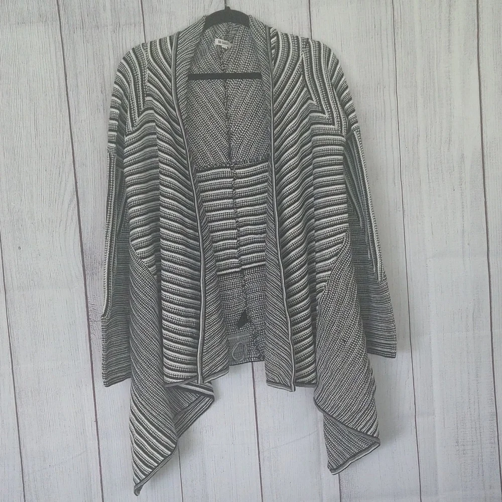 BB Dakota x REVOLVE Mayer striped sweater coat NWOT black white size medium